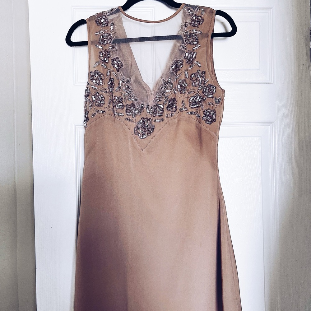 Boohoo size 8 dress with sequins